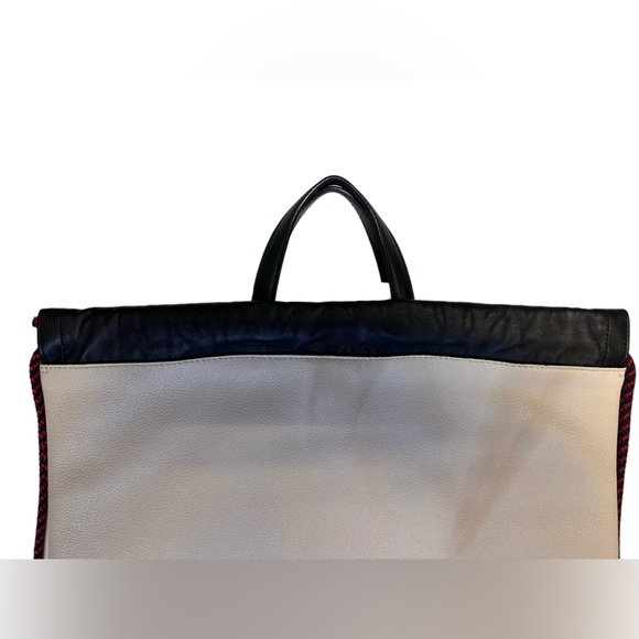 Gucci Leather 2Way Tote Backpack w Dustbag COA A Rank - Picture 3 of 3